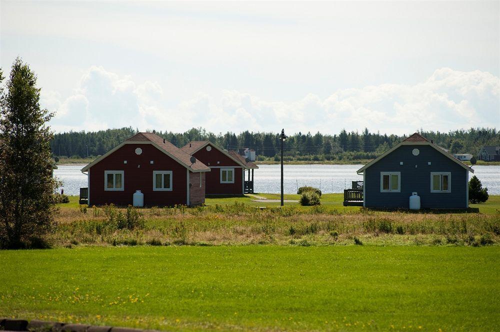 Villegiature Deux Rivieres Resort Tracadie エクステリア 写真
