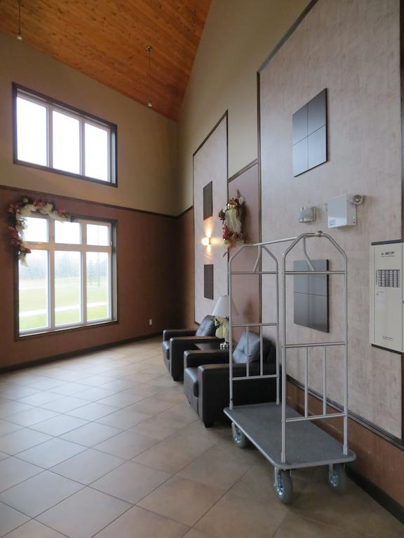 Villegiature Deux Rivieres Resort Tracadie エクステリア 写真