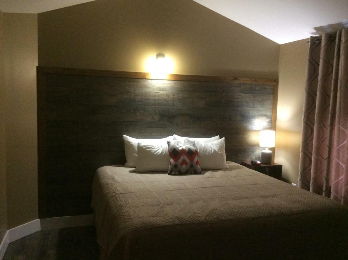 Villegiature Deux Rivieres Resort Tracadie エクステリア 写真