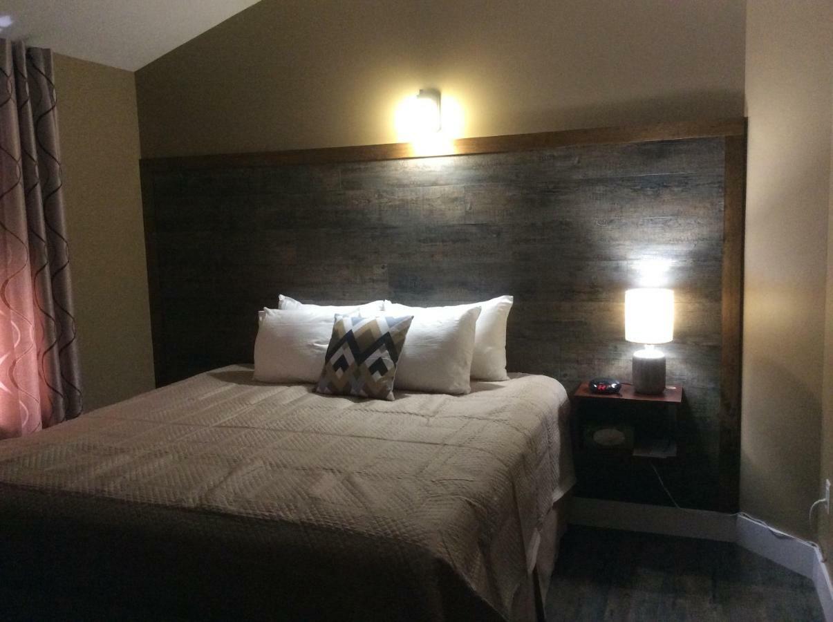 Villegiature Deux Rivieres Resort Tracadie エクステリア 写真