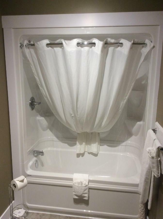 Villegiature Deux Rivieres Resort Tracadie エクステリア 写真