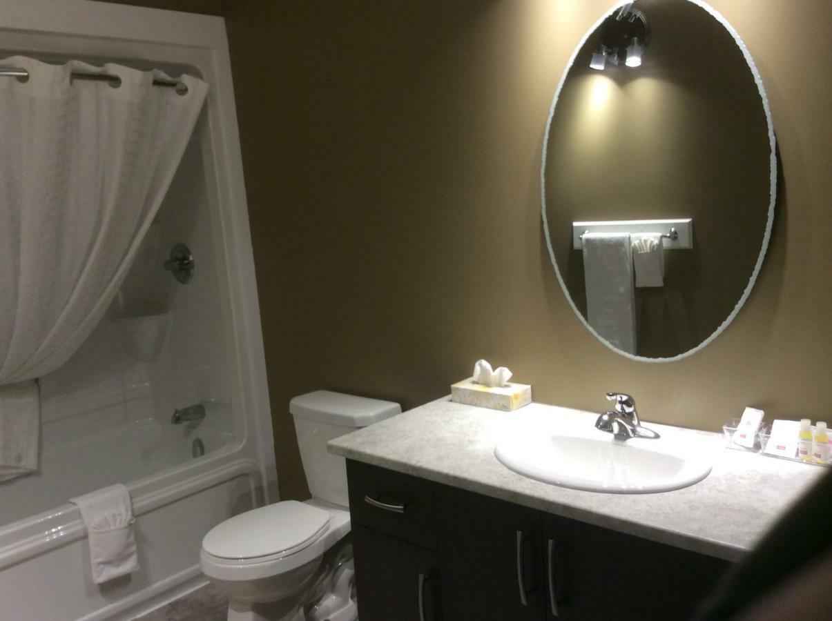 Villegiature Deux Rivieres Resort Tracadie エクステリア 写真
